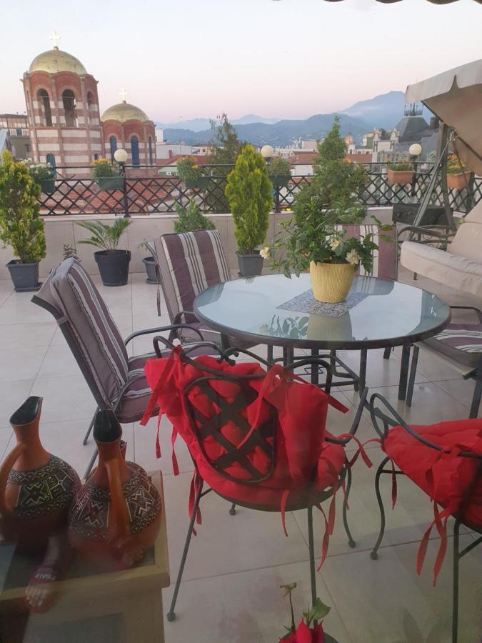 Piazza Batumi Guesthouse Eksteriør billede