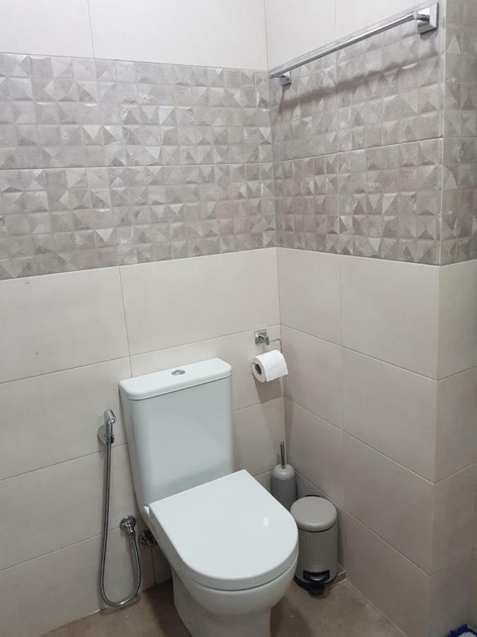 Piazza Batumi Guesthouse Eksteriør billede